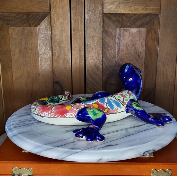 Pottery Gecko - Picture 11 of 17